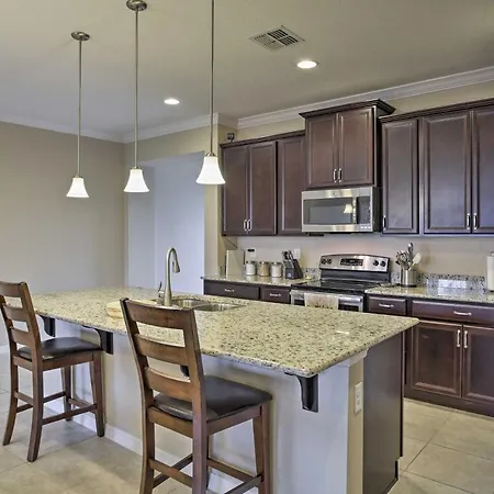 Quiet Sanford Home With Pool Access - 4 Mi To Dtwn!